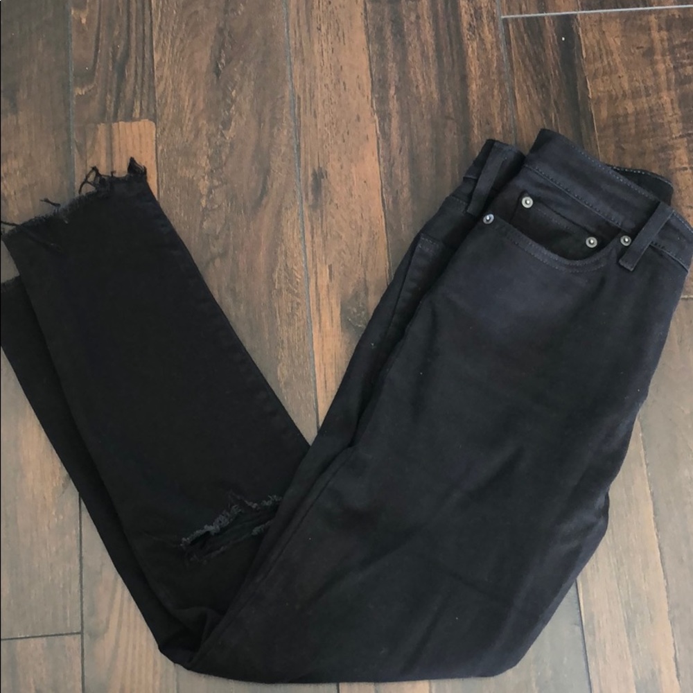 black Levi’s wedgie skinny button fly jeans